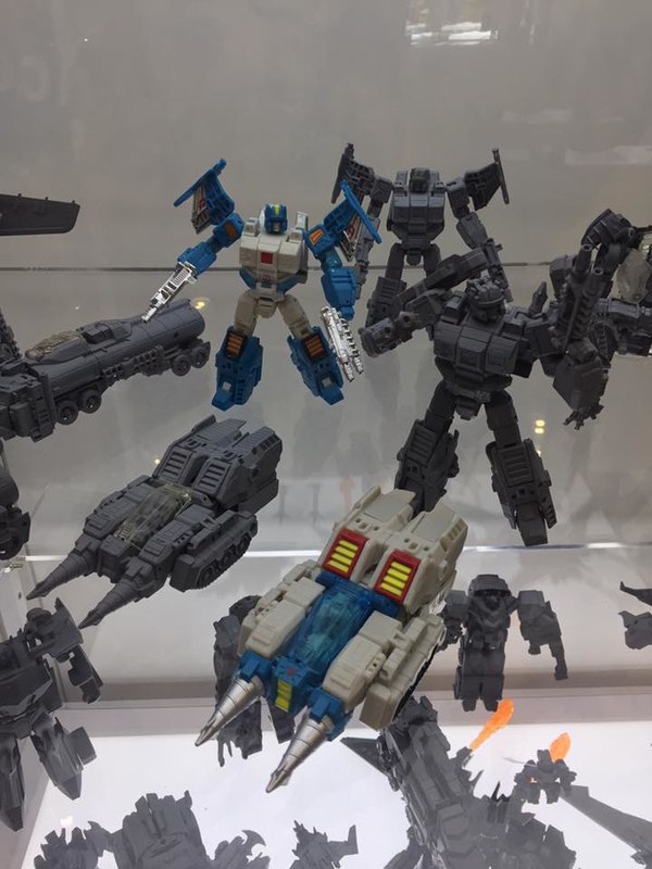 VOYAGER STARSCREAM COMBINER FEET   Photos From Prototype Display At HasCon 2017 Show Power Of The Primes Feature  (12 of 28)